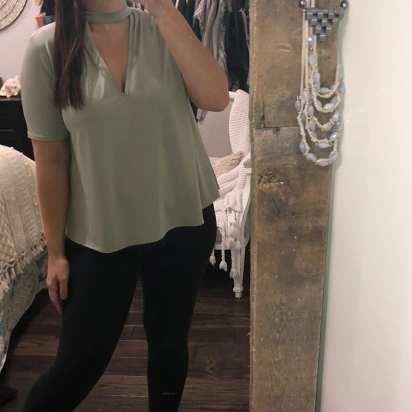 Fab’rik size large sage green choker neck top - Picture 2 of 5